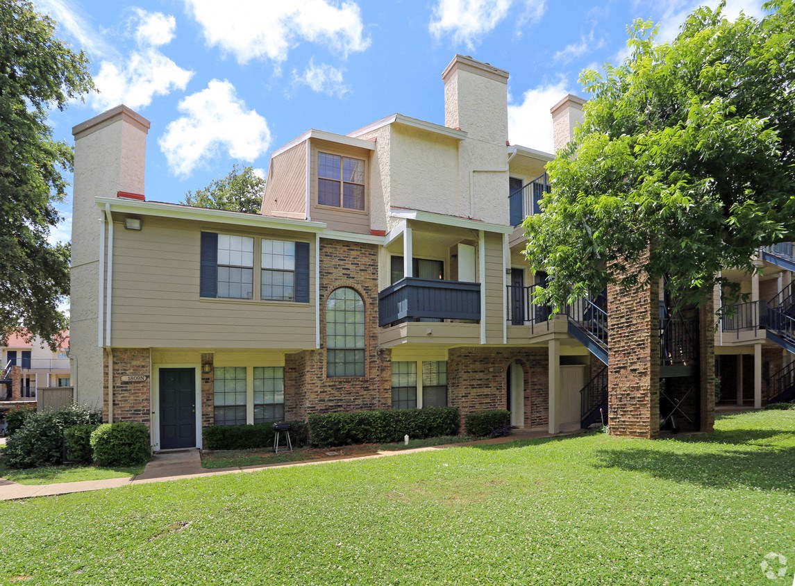 Cobblestone Manor Senior Apartments for Rent - Fort Worth, TX | RENTCafé